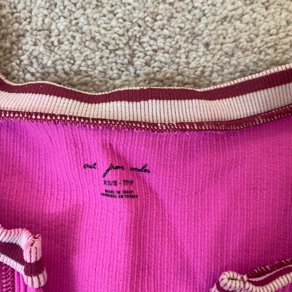 Urban Outfitters Pink Ribbed Top - Picture 2 of 2